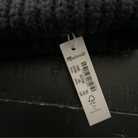 Madewell • NWT Alpaca Blend knit beanie - Picture 3 of 5